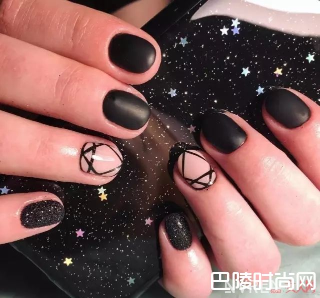 DIOR美甲_做一款Gucci、Valentino、Chanel限量款美甲，才配得上我攒钱买的包包