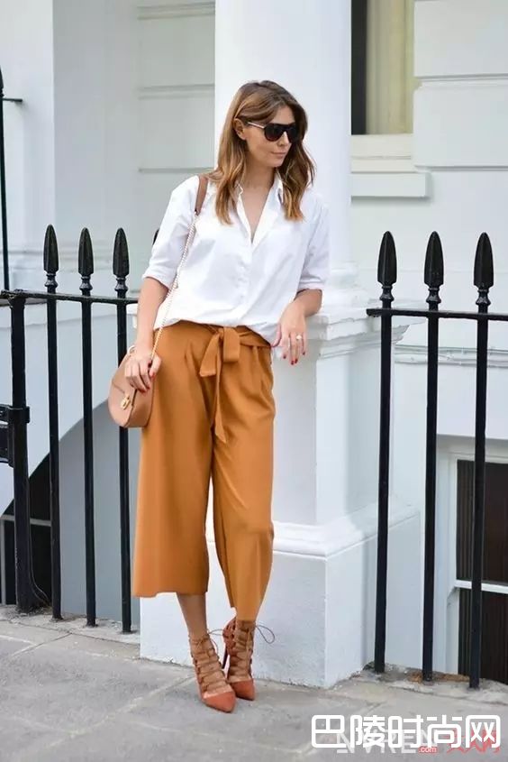 阔腿裤配绑带高跟鞋_最时髦的阔腿裤穿不好，很可能是你不会搭鞋子！