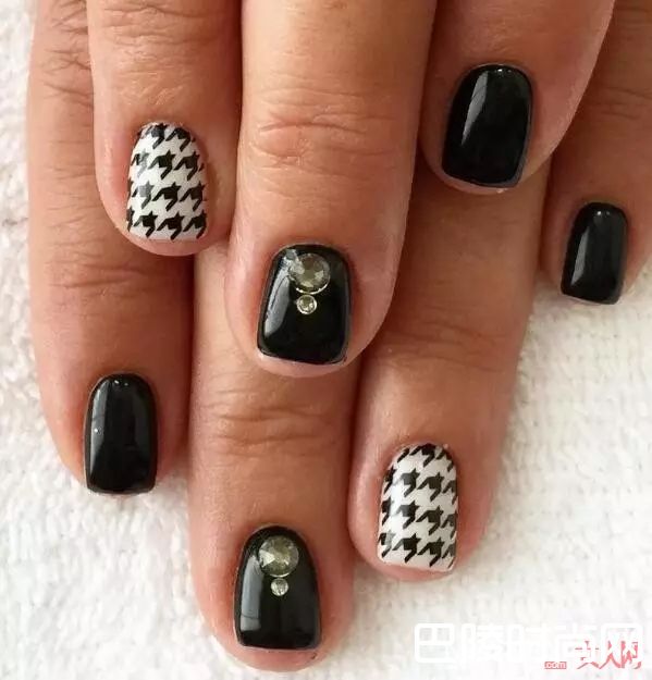 DIOR美甲_做一款Gucci、Valentino、Chanel限量款美甲，才配得上我攒钱买的包包