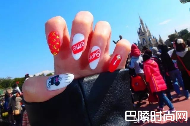 SUPERME×LV美甲_做一款Gucci、Valentino、Chanel限量款美甲，才配得上我攒钱买的包包