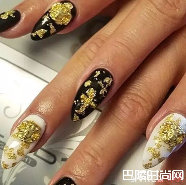 VERSACE美甲_做一款Gucci、Valentino、Chanel限量款美甲，才配得上我攒钱买的包包