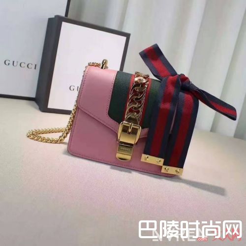 Gucci Sylvie包包简介_2017买什么包包潮流？这10款包买哪个都不会错！