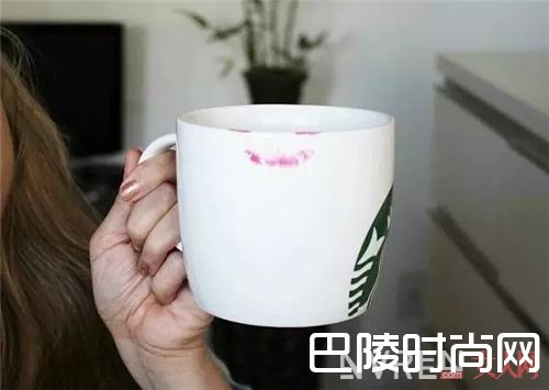 urberry丝绒雾彩液体唇膏_2017唇釉当道 这些火爆了的唇釉你有几个？