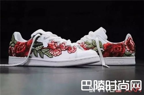 带花系列之鞋子篇_春天就该和花朵在一起！这些花朵单品必不可少