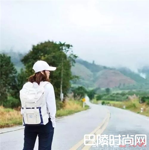 Madewell与Herschel supply包包推荐_有容量的包包 才能装下你丰富有趣的人生啊