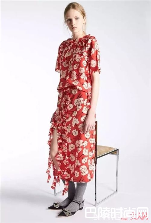 宝石鞋推荐_只要穿对了鞋子 踏出的每一步都将春光灿烂