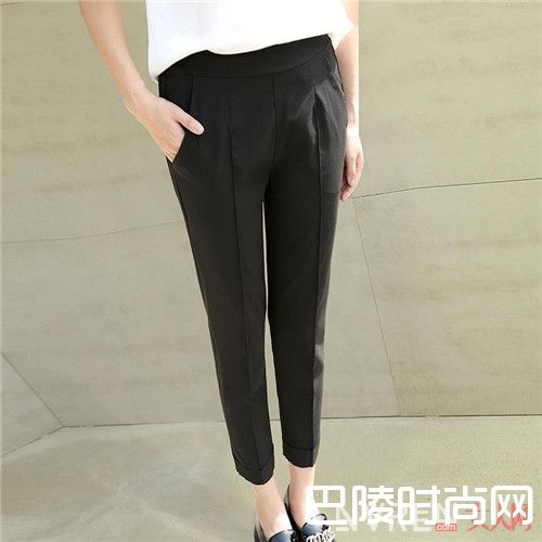 哈伦裤介绍_裤子不好搭配?那是因为你没有选正确的基础款