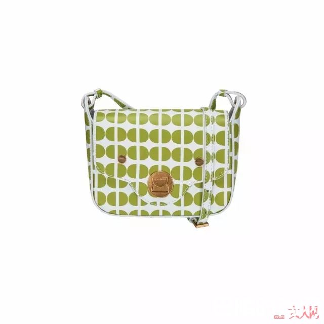 Coccinelle_小包当道，今年春夏还能买这些千元小众包！