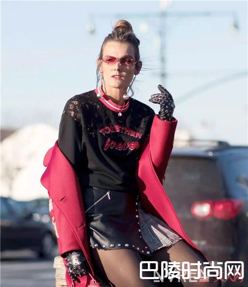 球形耳坠怎么戴_时髦又瘦脸 今年最火的3款耳环正在向你招手