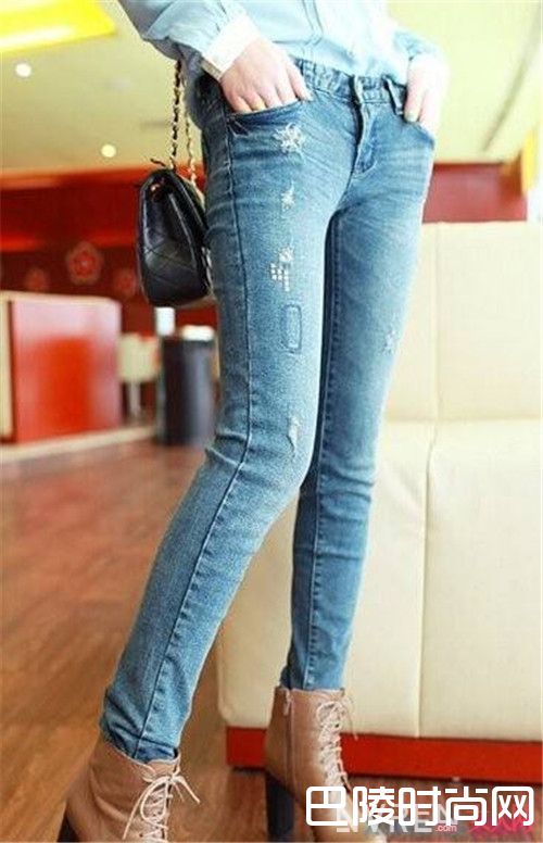 牛仔裤介绍_裤子不好搭配？那是因为你没有选正确的基础款