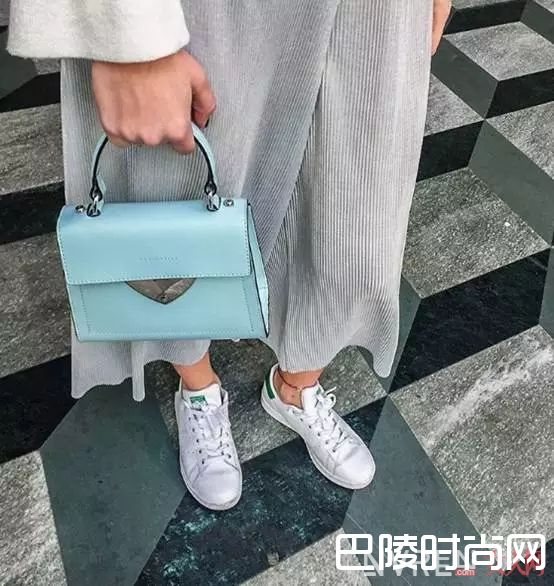 Coccinelle_小包当道，今年春夏还能买这些千元小众包！