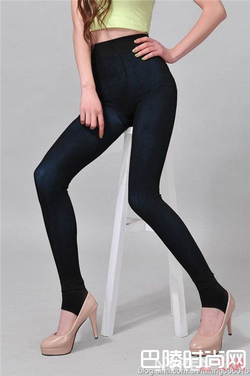 打底裤介绍_裤子不好搭配？那是因为你没有选正确的基础款