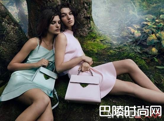 Coccinelle_小包当道，今年春夏还能买这些千元小众包！