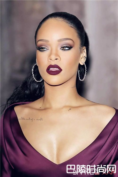 大圆圈耳环怎么戴_时髦又瘦脸 今年最火的3款耳环正在向你招手