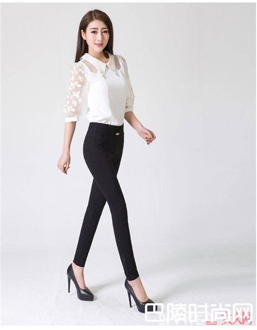 铅笔裤介绍_裤子不好搭配?那是因为你没有选正确的基础款