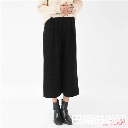 阔脚裤介绍_裤子不好搭配?那是因为你没有选正确的基础款