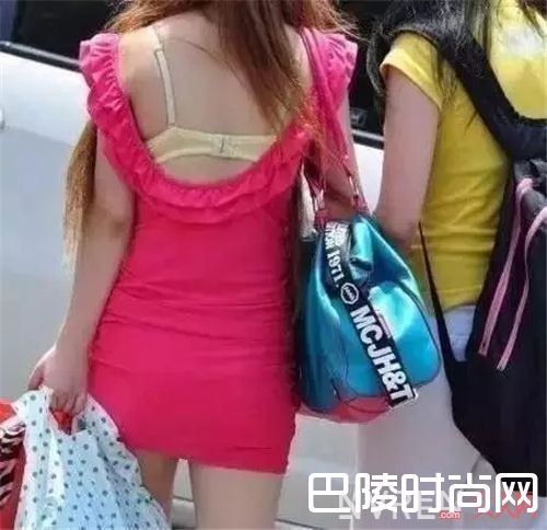 吊带如何搭配内衣_夏天来了 5种款式内衣穿搭术满足你应付潮流款!