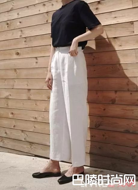 阔腿裤+黑色平底鞋_入一款万能鞋，你的所有美美春装都和它绝配！