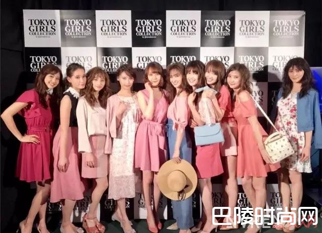 流行粉色_看这些模特明星，一秒Get今年岛国四大流行热点！