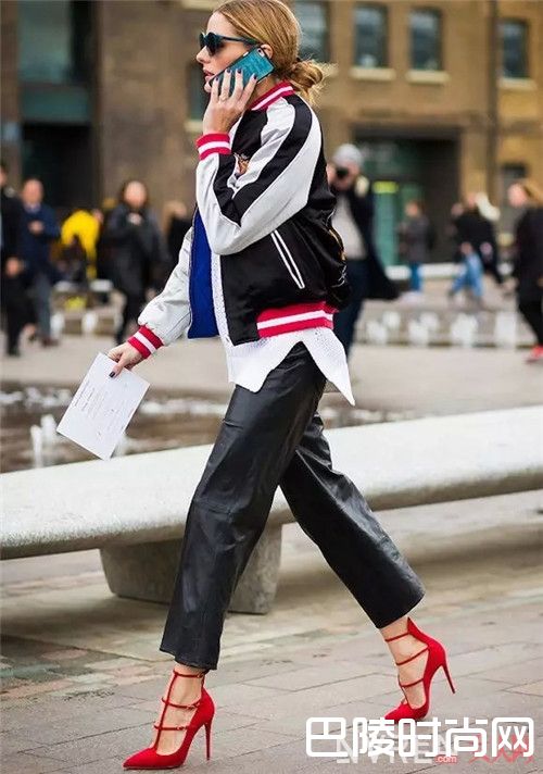 系带高跟鞋高跟鞋搭配什么潮流_女人一生必须拥有的四款高跟鞋 你都收集齐了吗？