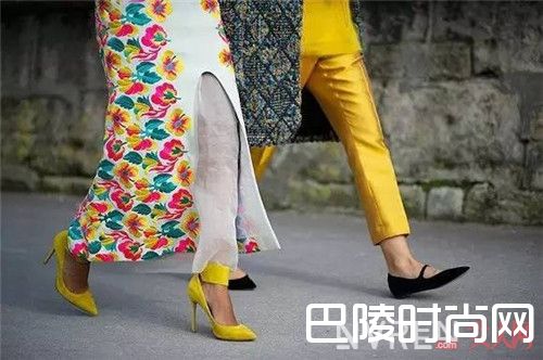 铆钉高跟鞋怎么搭配是典范_女人一生必须拥有的四款高跟鞋 你都收集齐了吗？