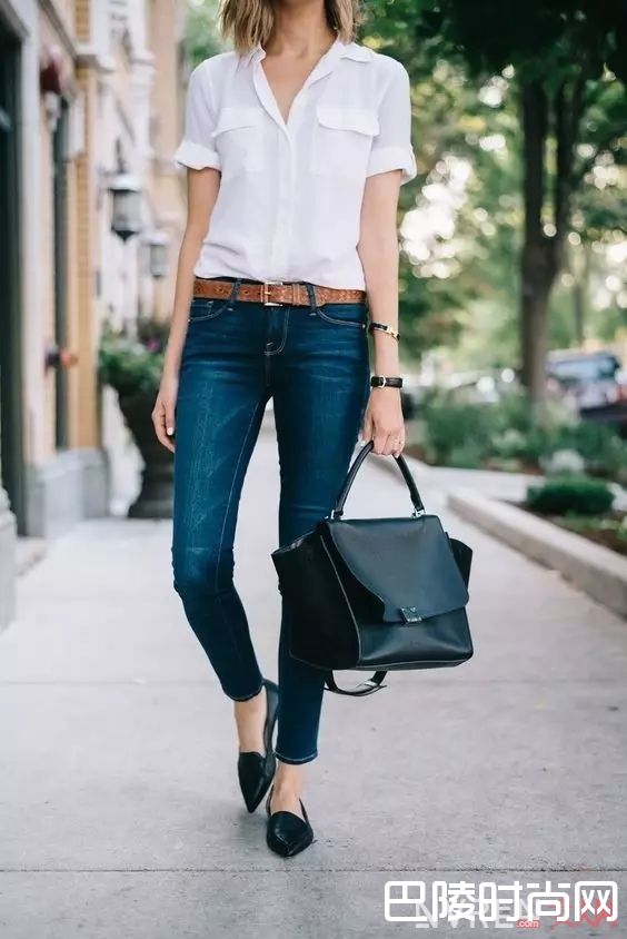 九分牛仔裤+黑色平底鞋_入一款万能鞋，你的所有美美春装都和它绝配！