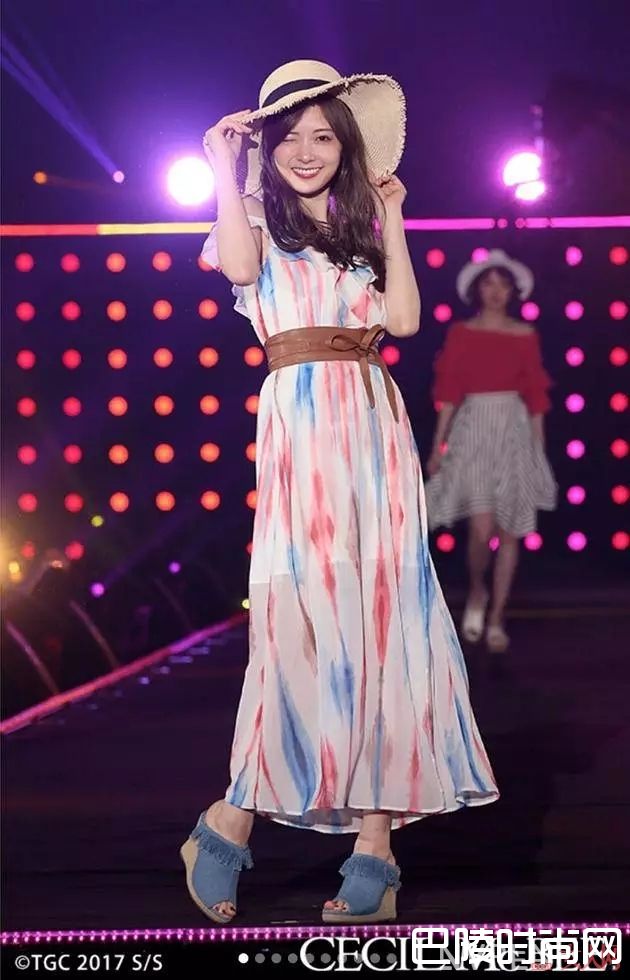 流行腰封_看这些模特明星，一秒Get今年岛国四大流行热点！