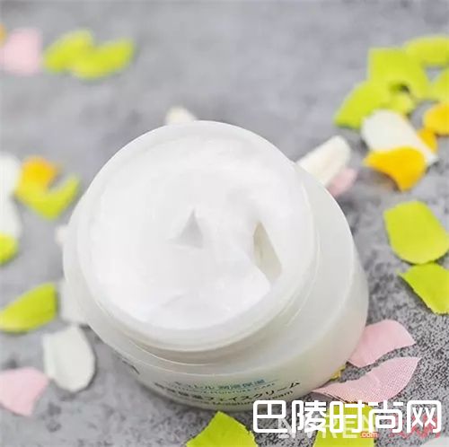 珂润润浸保湿面霜_换季必备 这里为你准备好了一份水乳清单