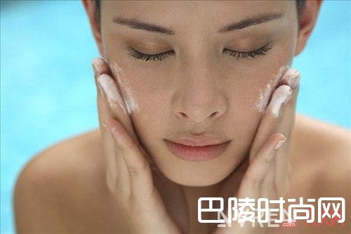 使用不适合自己年龄层的护肤品对皮肤好吗_为什么用再多的护肤品都没效果?原因就是这7点