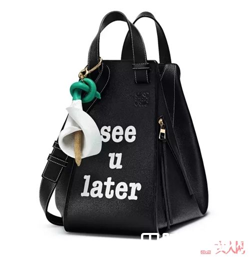 Hammock包包介绍_不是LV、CHANEL 街拍出镜率最高的包竟是它