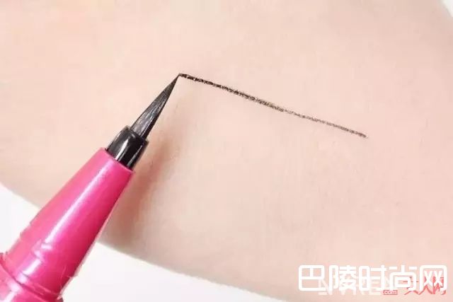 Mote liner 眼线液笔推荐_想要持久不脱妆的眼妆 你需要一只眼线液笔