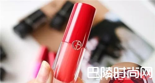 CLINIQUE与Armani唇膏推荐_想要撩拨春色 就从抹上一缕唇膏开始吧!
