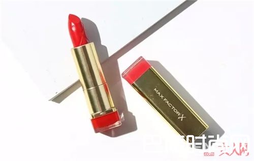 MAX FACTOR与MAC唇膏推荐_想要撩拨春色 就从抹上一缕唇膏开始吧！