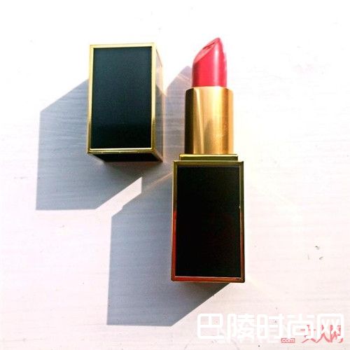 汤姆福德True Coral介绍_10款必buy唇膏  这个夏季做最美的自己