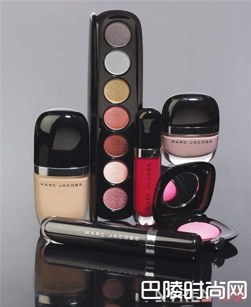 马克·雅可布彩妆介绍_你懂得如何“妆腔作势”吗 你不得不知的奢侈品彩妆单品