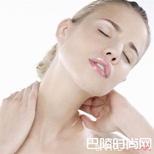 颈部皮肤保养为什么重要_颈部保养好才是王道！教你这4招让拥有完美颈部