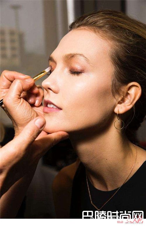 汤姆福德彩妆介绍_你懂得如何“妆腔作势”吗 你不得不知的奢侈品彩妆单品