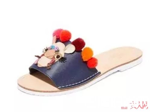 凉拖推荐_旅游必备 这些单品让你成为旅途中最美的风景