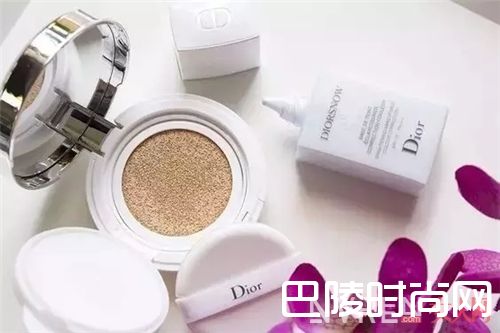 Bobbi Brown与迪奥气垫推荐_底妆用气垫BB还是粉底液？适合自己最重要！