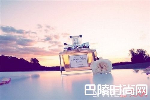 Narciso Rodriguez香水品牌简介_小众香水有哪些？15个高逼格小众香水品牌让你挥手告别“街香”!