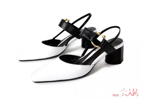 低跟的粗跟鞋推荐_这20双适合上班穿的高跟鞋，时髦又不累脚！