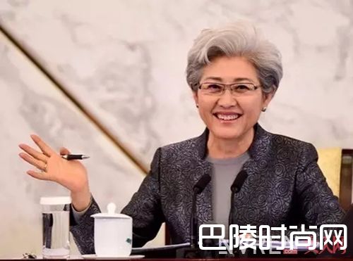 合理选择衣橱的主要颜色_公务员、事业单位等体制内妹纸要怎么穿？看看这10条潜规则