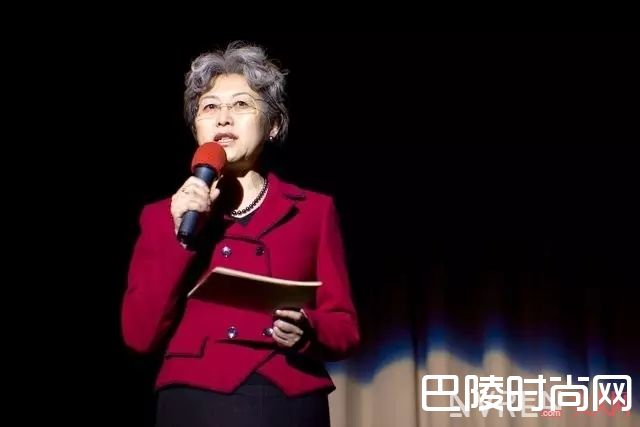 搭配衣橱衣服色系_公务员、事业单位等体制内妹纸要怎么穿?看看这10条潜规则