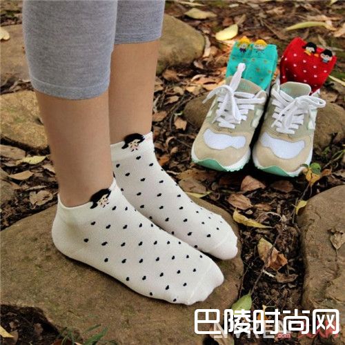 袜子如何正确清洗和收纳_如何精选一双好袜子？美要从足底开始