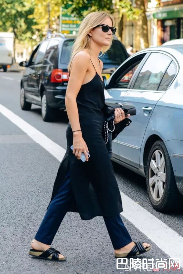 吊带裙单穿_没条吊带裙怎么过夏天,slip dress在各种场合都百搭