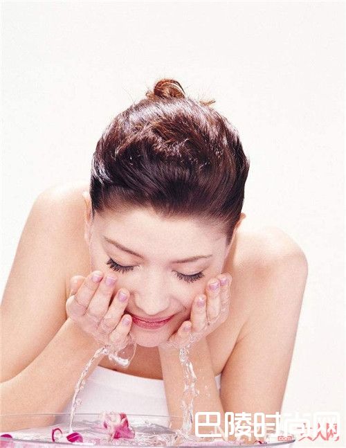 清洁打底介绍_8个小技巧让你的护肤油发挥出你意想不到的功效