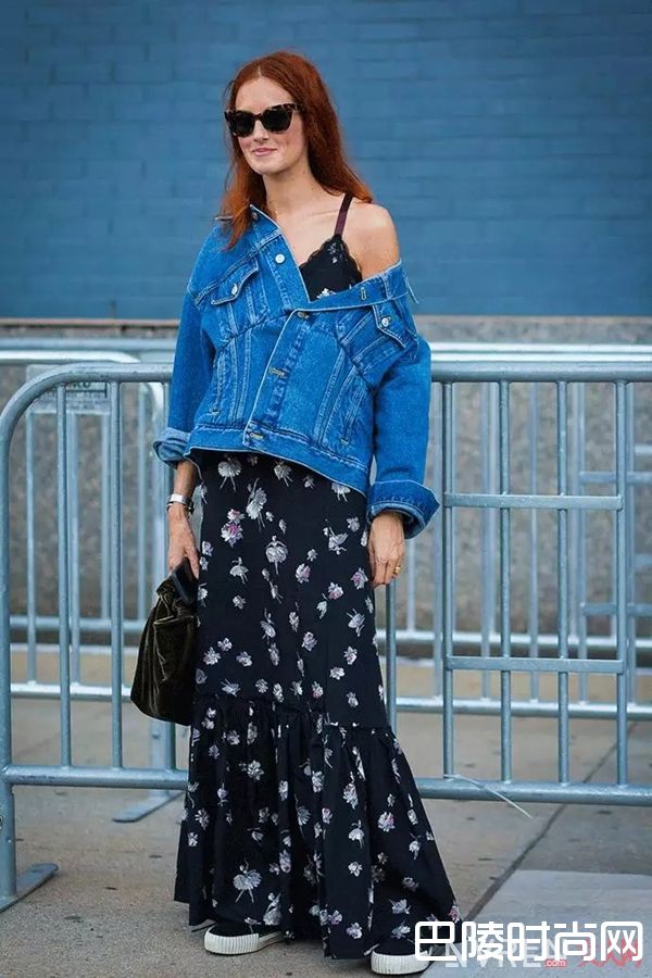 吊带裙内搭_没条吊带裙怎么过夏天,slip dress在各种场合都百搭