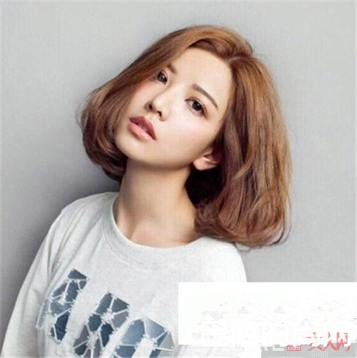 大侧斜刘海可以修饰脸型吗_平刘海已留腻了吗？这10款刘海发型让你星味十足！