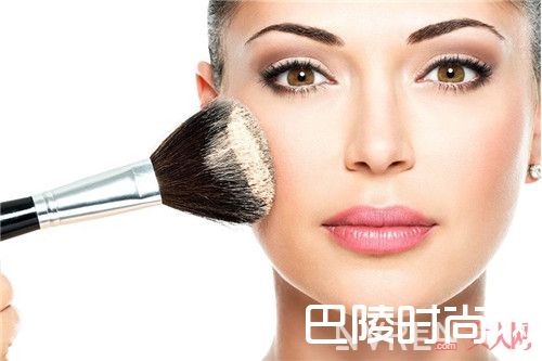 Elegance极致欢颜蜜粉饼简介_天气热怎么定妆？去除油光满面靠哪些粉饼品牌定妆好？