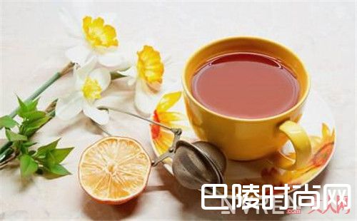 甘菊茶介绍_睡前喝这6款饮品 保证你从此告别黑眼圈